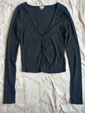 Garage Women's Black Ribbed Button-Front Long Sleeve Top